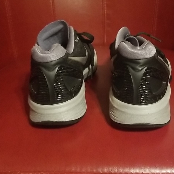 Nike Zoom Volleyball selected athletic shoes - Picture 2 of 5